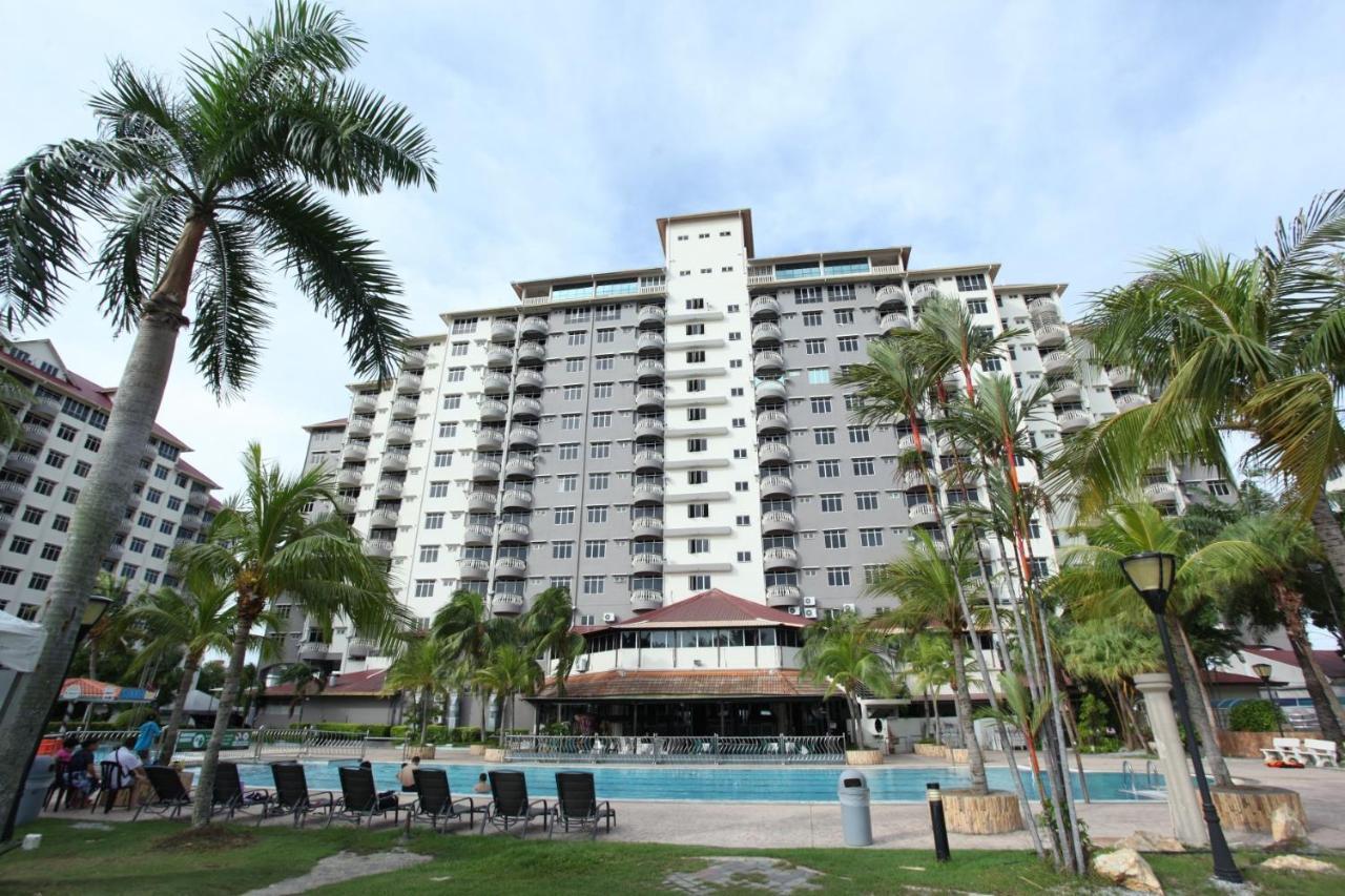Glory Beach Resort Private 2 Bedroom Apartment Port Dickson Kültér fotó