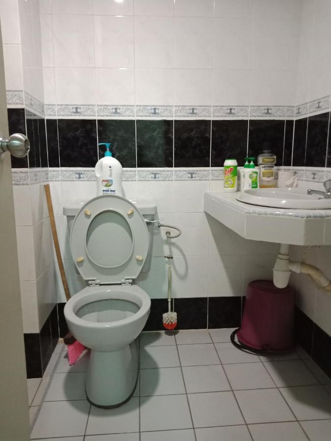 Glory Beach Resort Private 2 Bedroom Apartment Port Dickson Kültér fotó